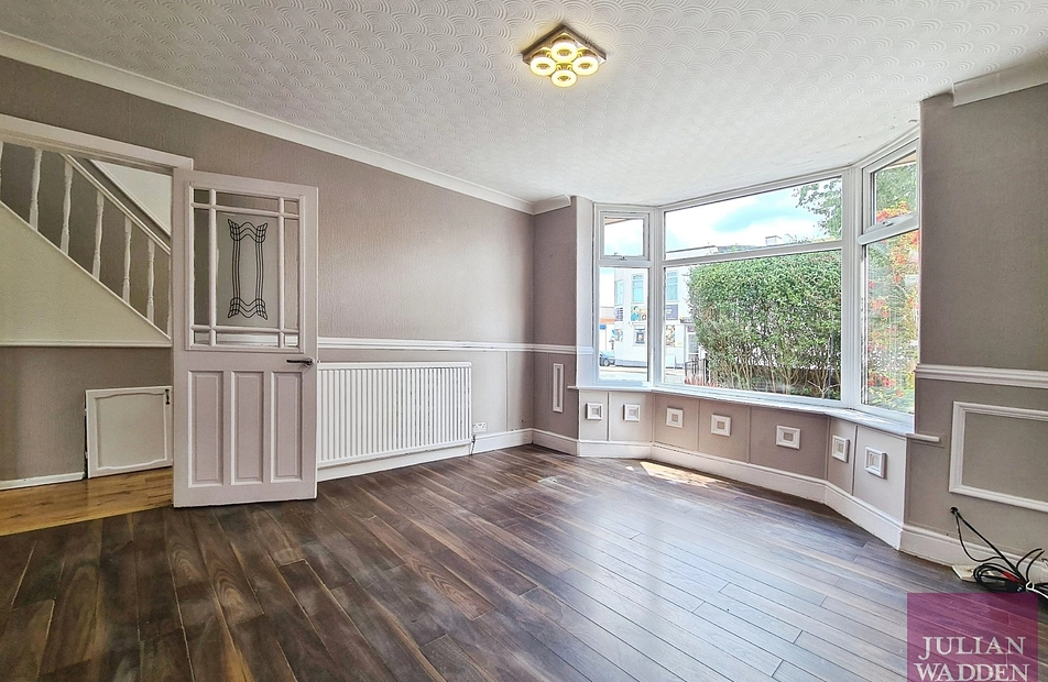 Scott Road, Droylsden, Greater Manchester, M43 - Julian Wadden