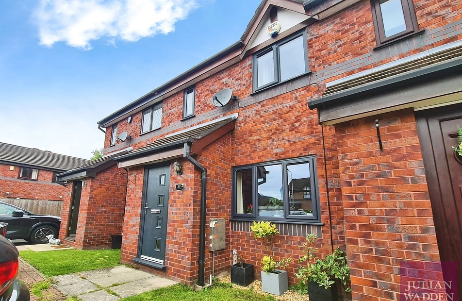 College Close, Heaviley, Stockport, SK2 - Julian Wadden