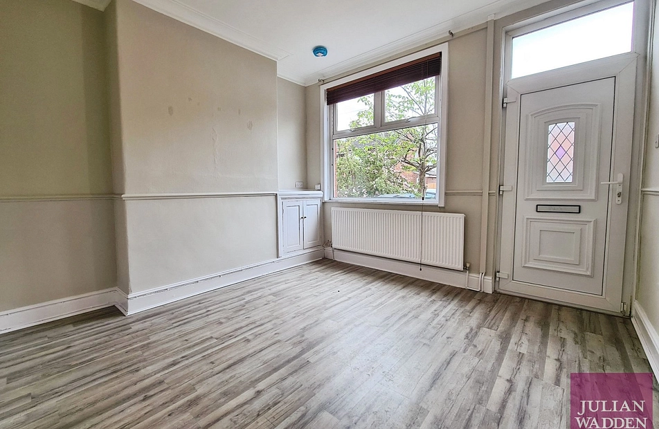 Chadwell Road, Offerton, Stockport, SK2 - Julian Wadden