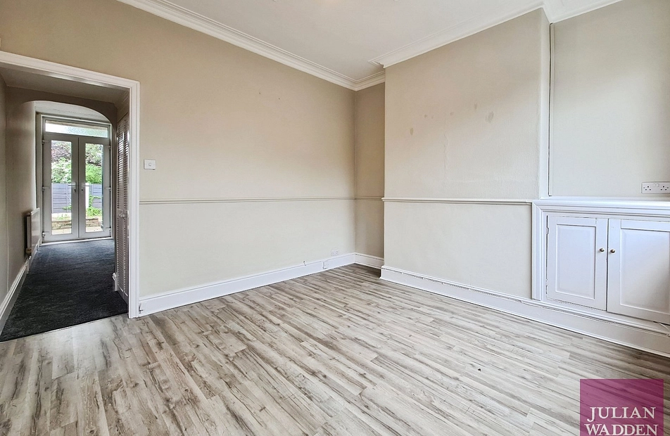 Chadwell Road, Offerton, Stockport, SK2 - Julian Wadden