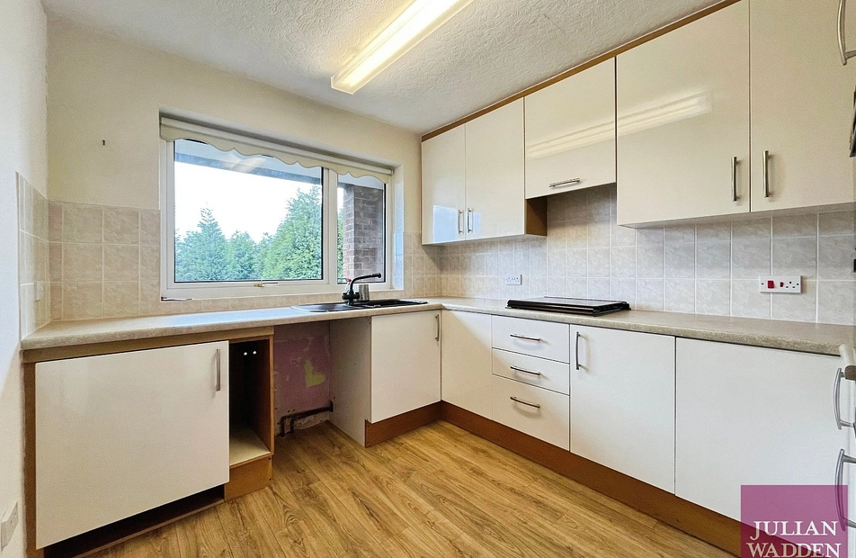 Kensington Grove, Denton, Manchester, Greater Manchester, M34 - Julian Wadden