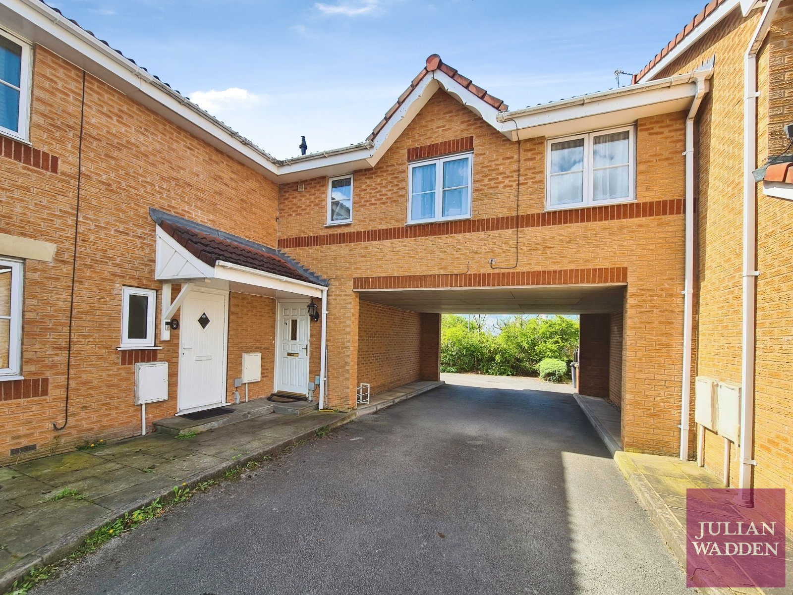 Regency Gardens, Hyde, Greater Manchester, SK14 - Julian Wadden