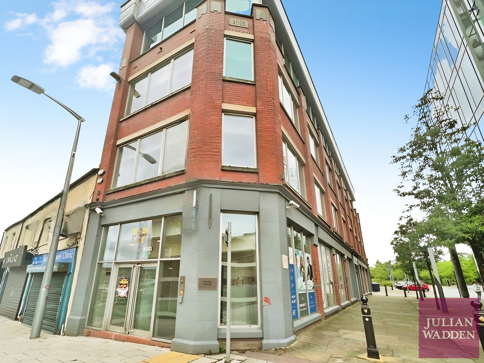 Wellington Road South, Stockport, SK4 - Julian Wadden