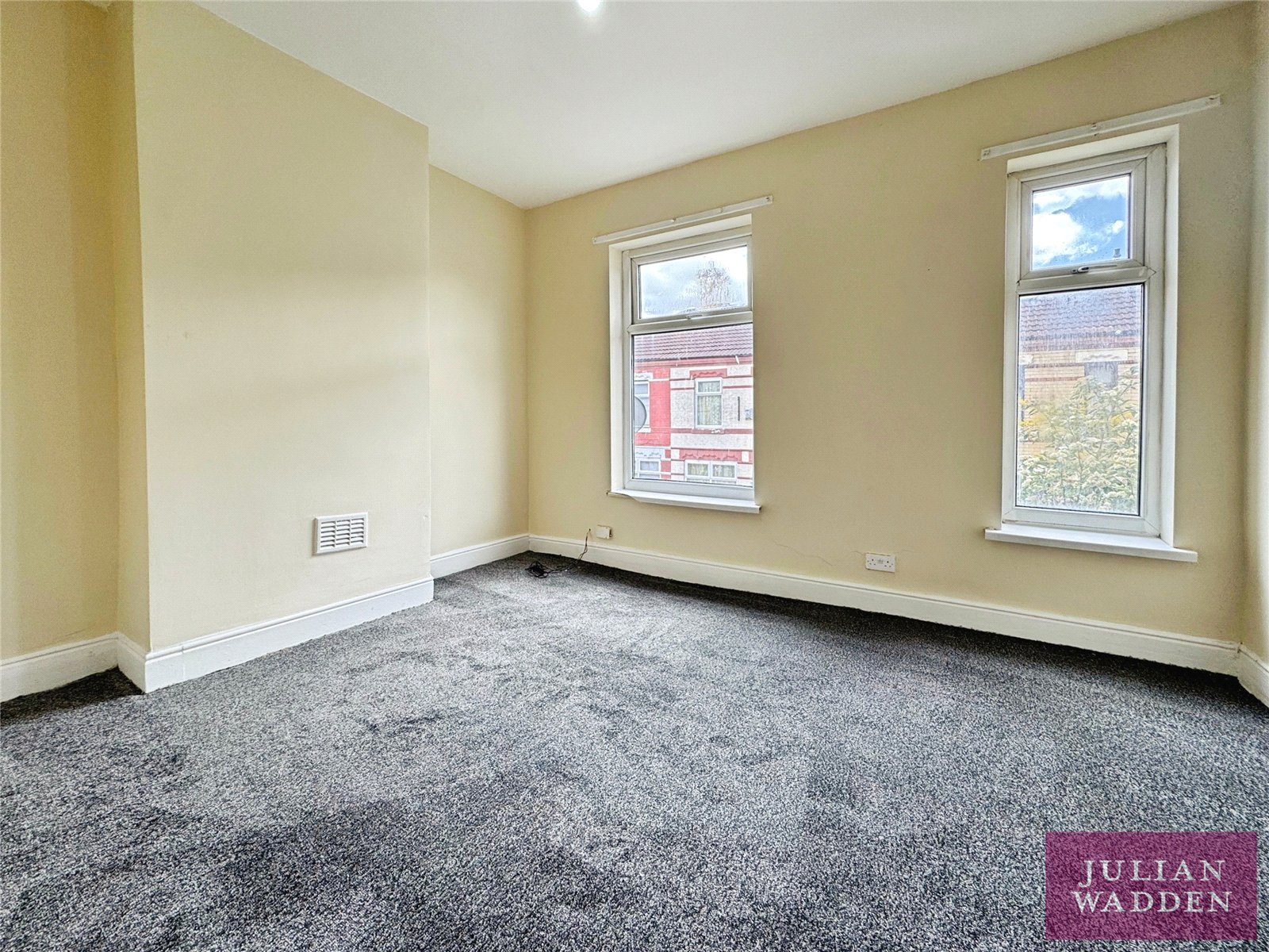 Longden Road, Manchester, M12