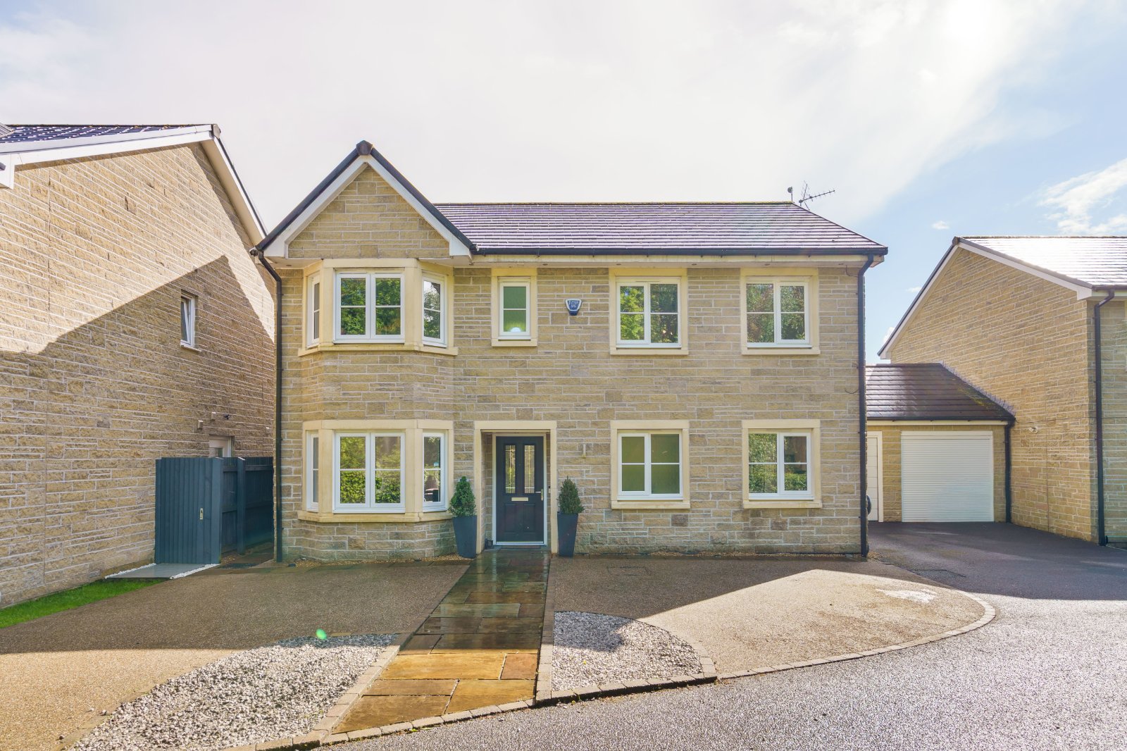 Dovecote Road, Strines, Stockport, Greater Manchester, SK6 - Julian Wadden