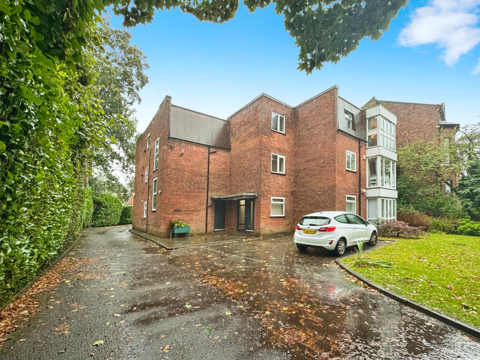 Wellington Road, Fallowfield, Manchester, M14