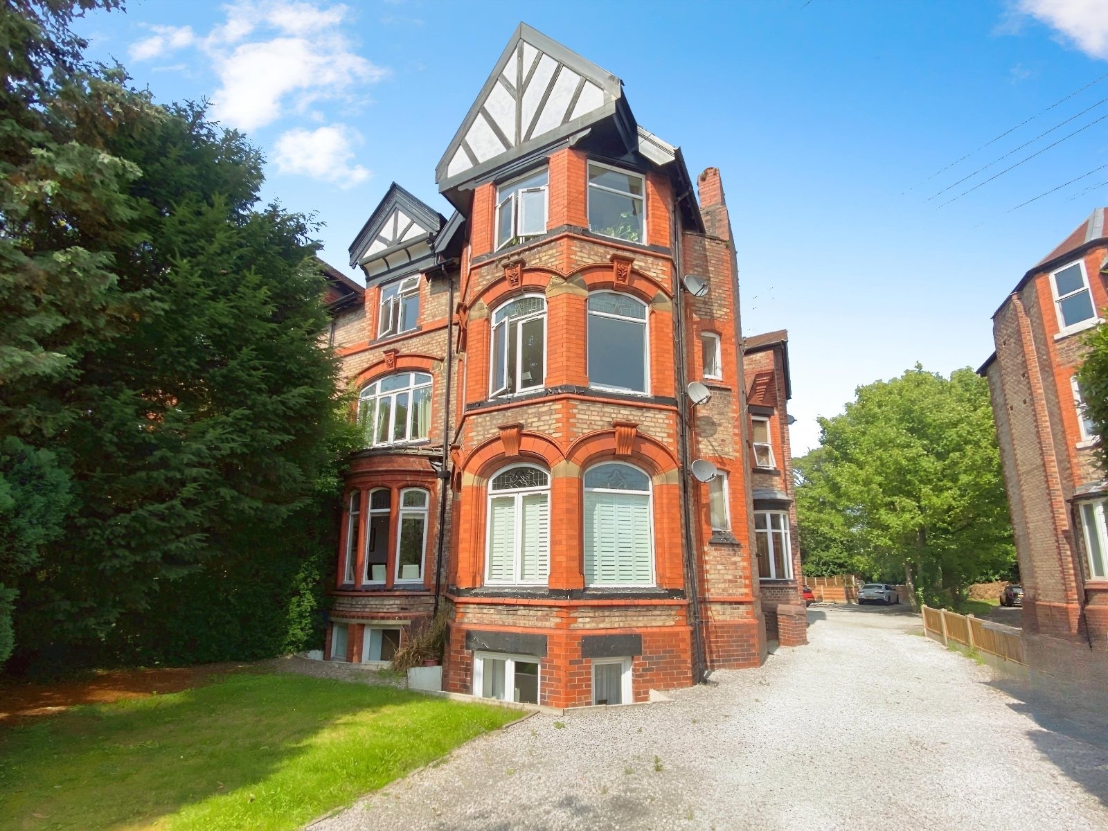 Lapwing Lane, Didsbury, Manchester, M20