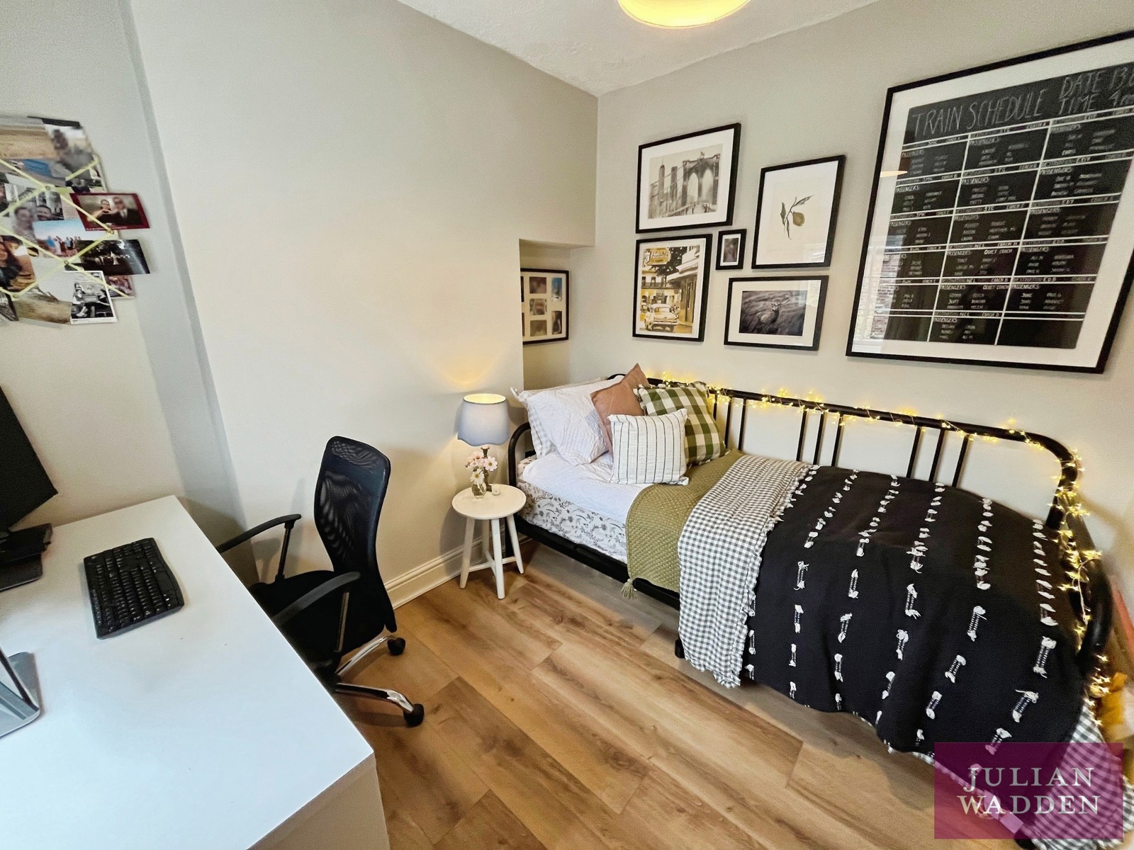 Davenfield Grove, Didsbury Village, Manchester, M20