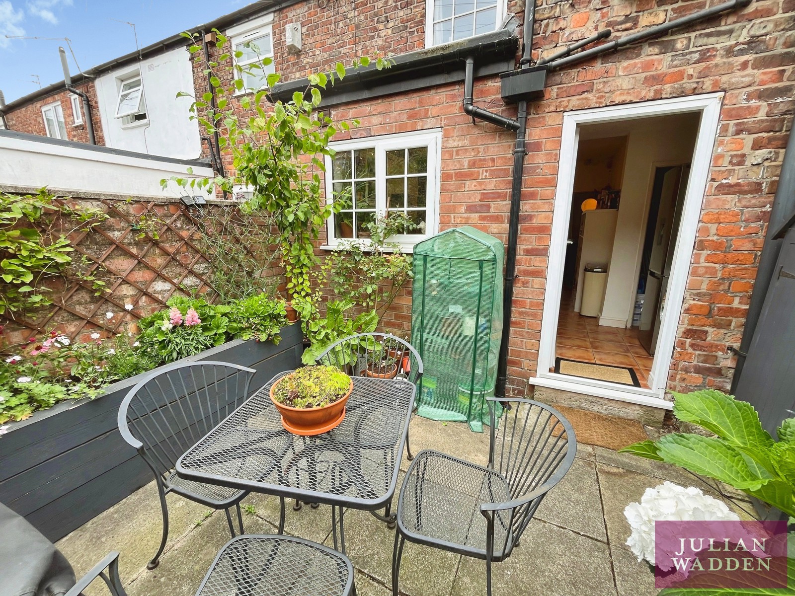 Davenfield Grove, Didsbury Village, Manchester, M20