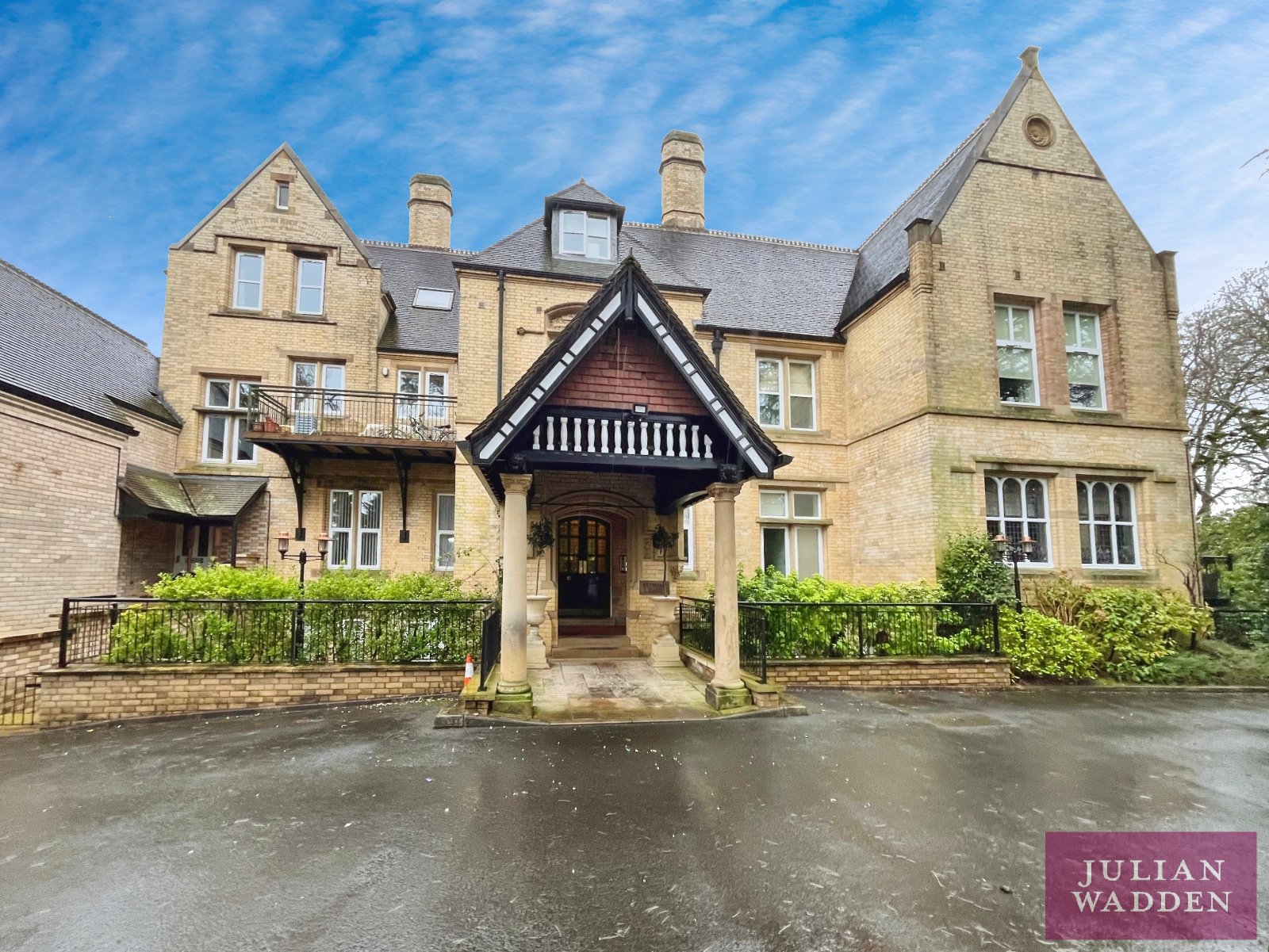 Dundreggan Gardens, Didsbury, Manchester, M20