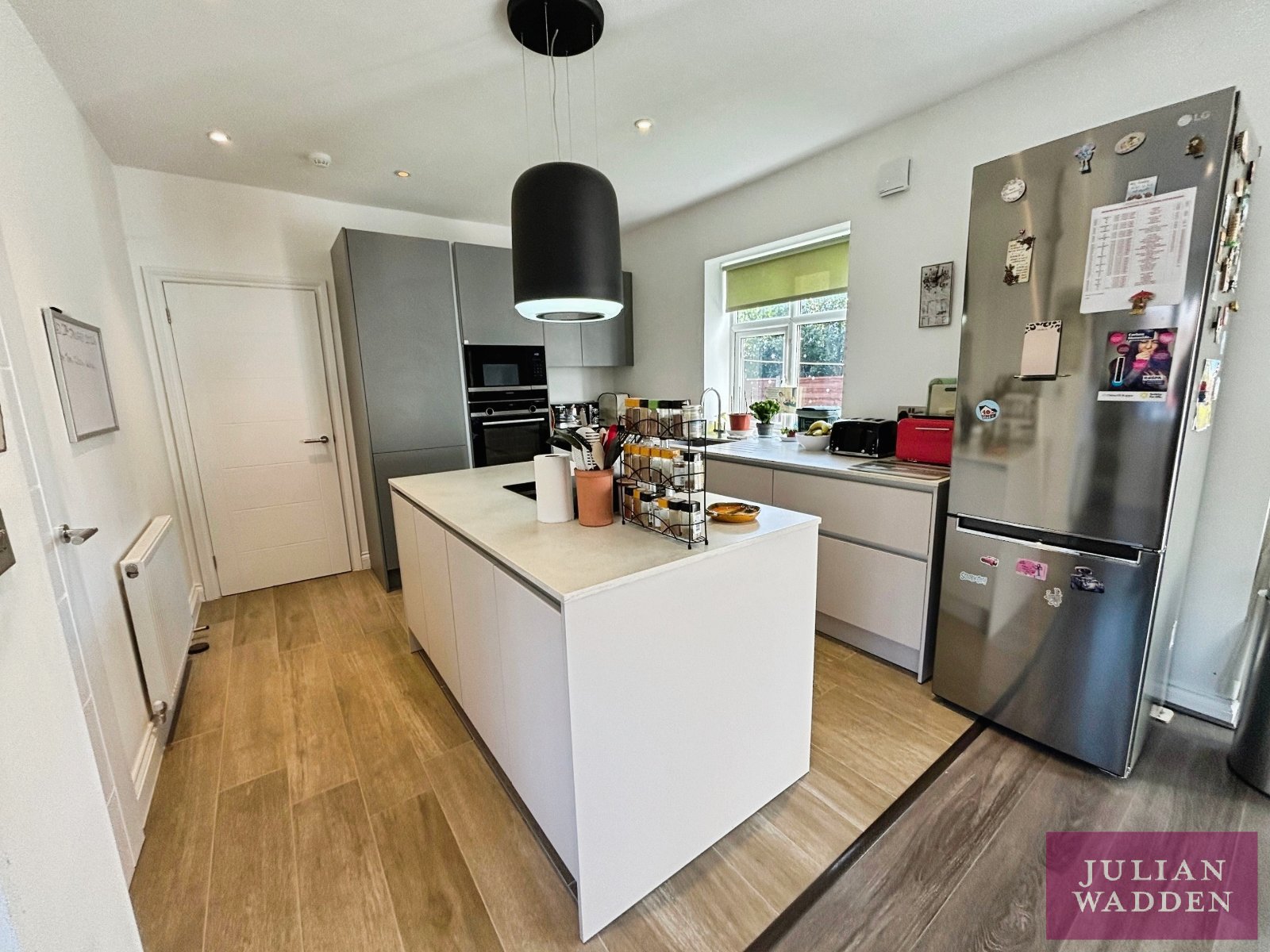 Parrs Wood Avenue, Didsbury, Manchester, M20