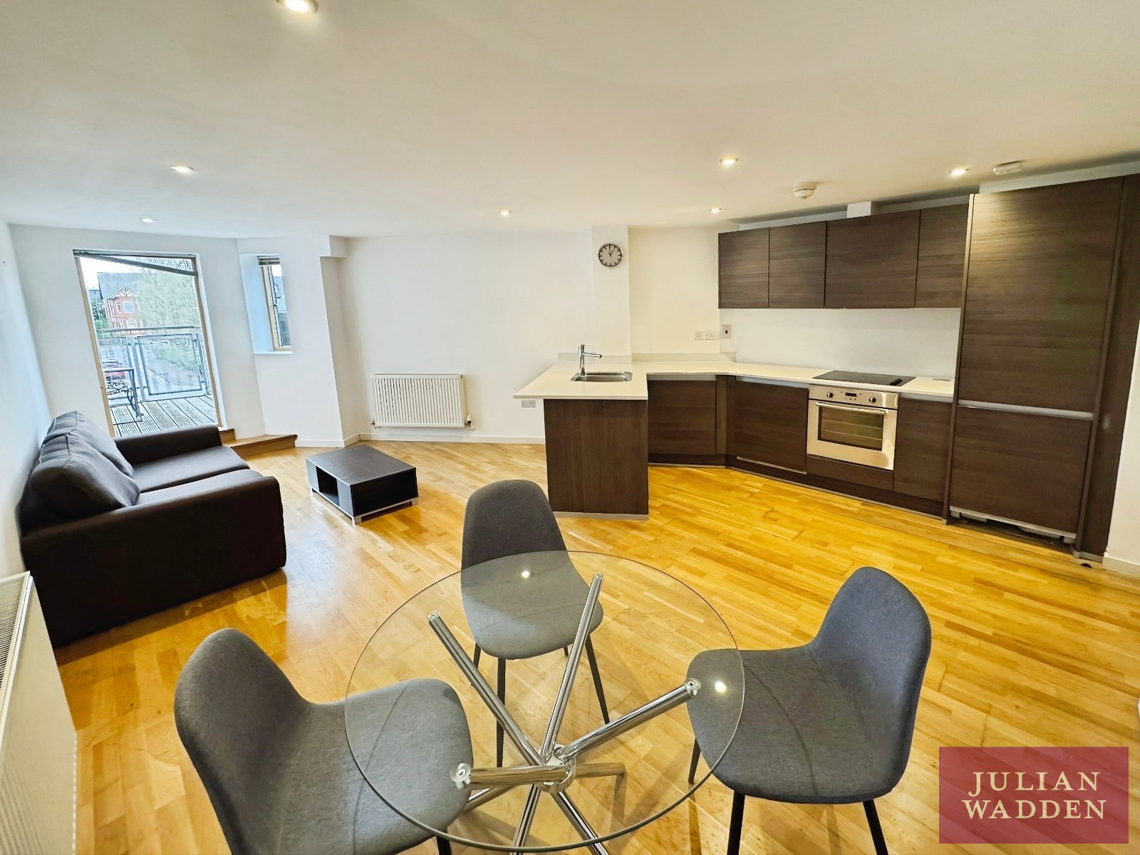 Barlow Moor Road, Chorlton, Manchester, M21