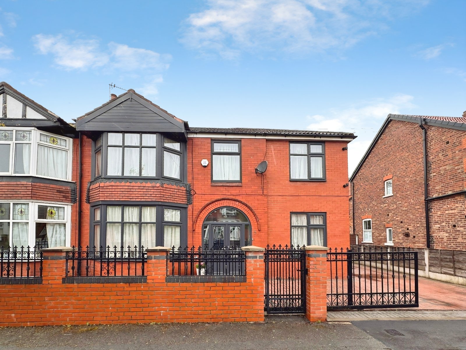 Lindsay Road, Burnage, Manchester, M19 - Julian Wadden