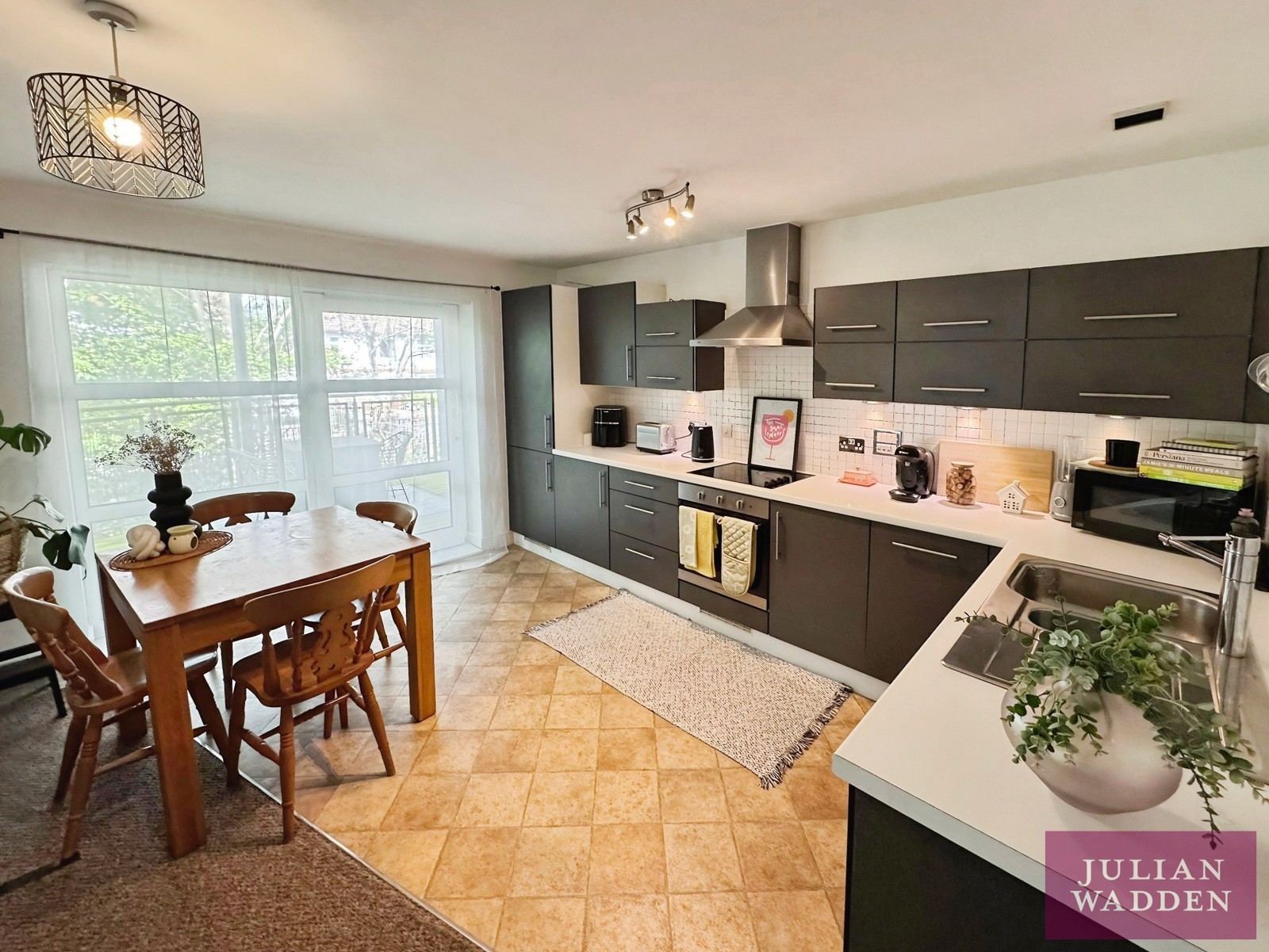 Montmano Drive, West Didsbury, Manchester, M20 - Julian Wadden