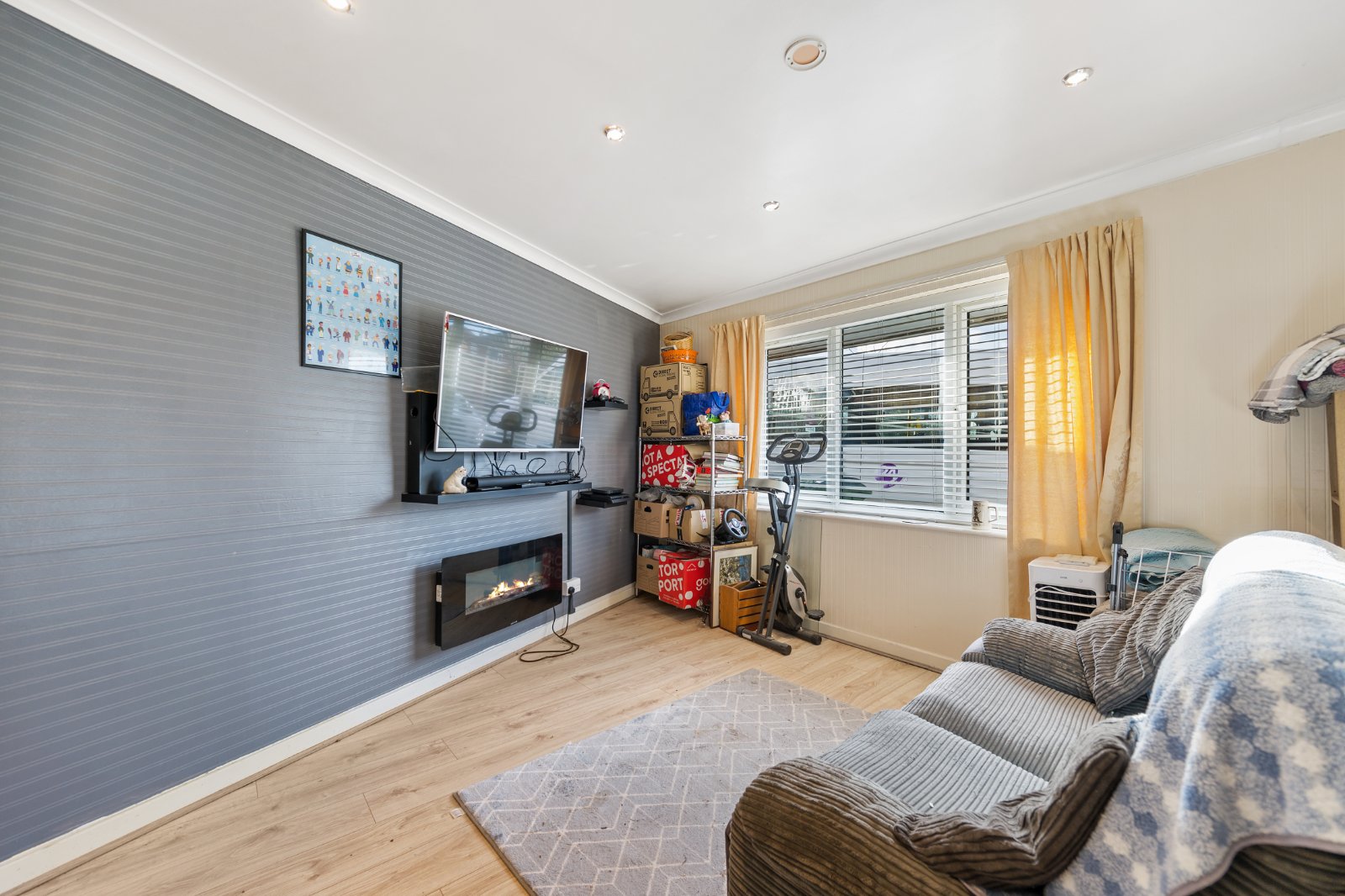 Harmsworth Drive, Heaton Moor, Stockport, SK4
