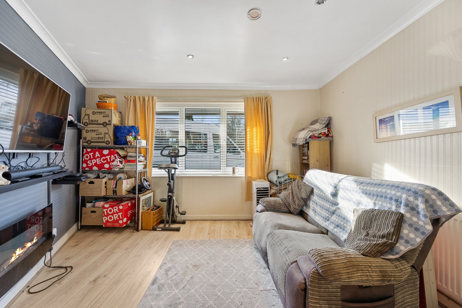 Harmsworth Drive, Heaton Moor, Stockport, SK4