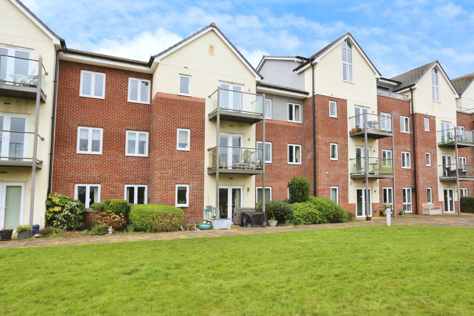 Nelstrop Road, Heaton Chapel, Stockport, SK4