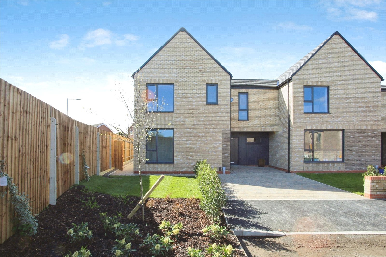 Brickyard Close, Levenshulme, M19 - Julian Wadden
