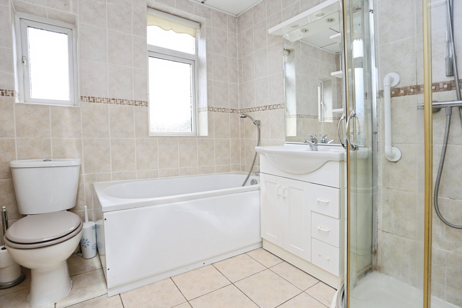 Broadstone Hall Road South, Heaton Chapel, Stockport, SK4