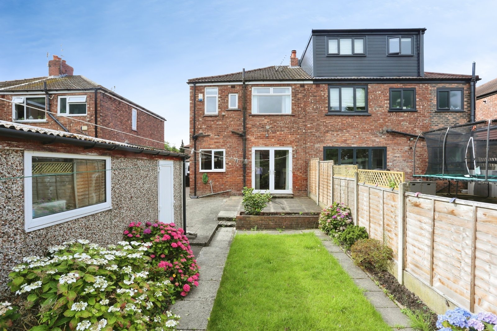 Broadstone Hall Road South, Heaton Chapel, Stockport, SK4