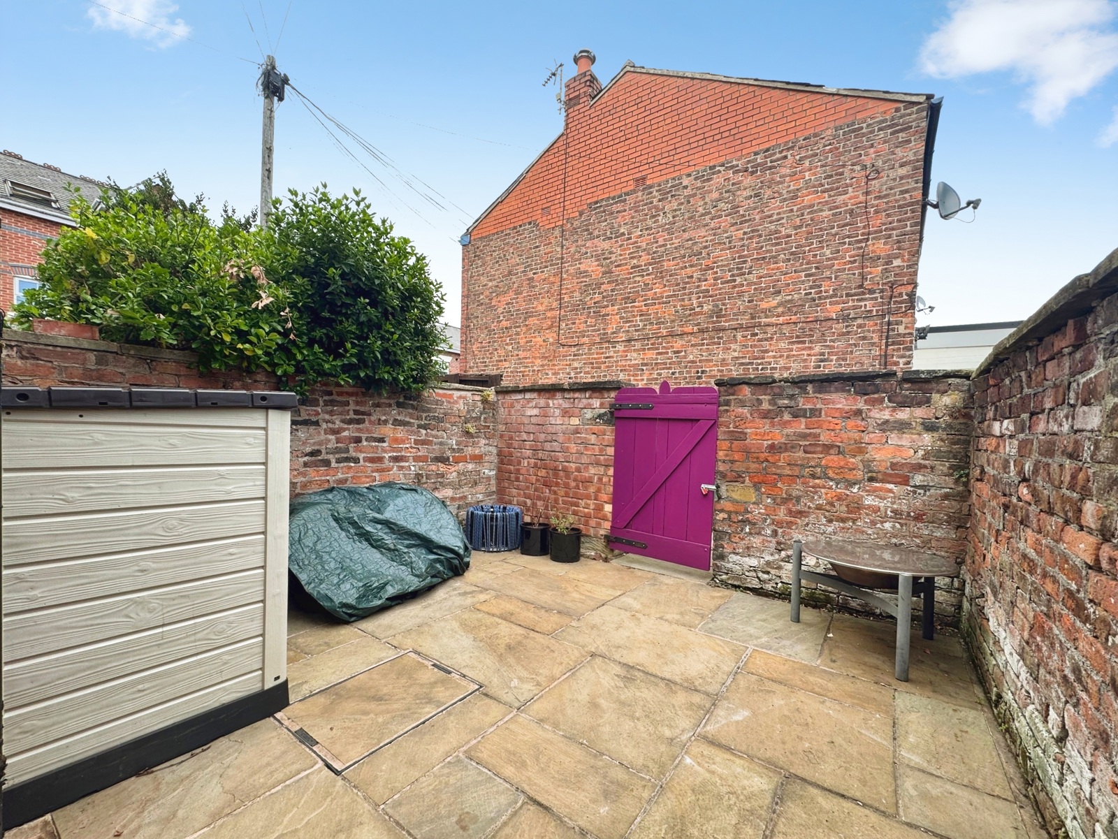 Whitechapel Street, Didsbury, Manchester, M20