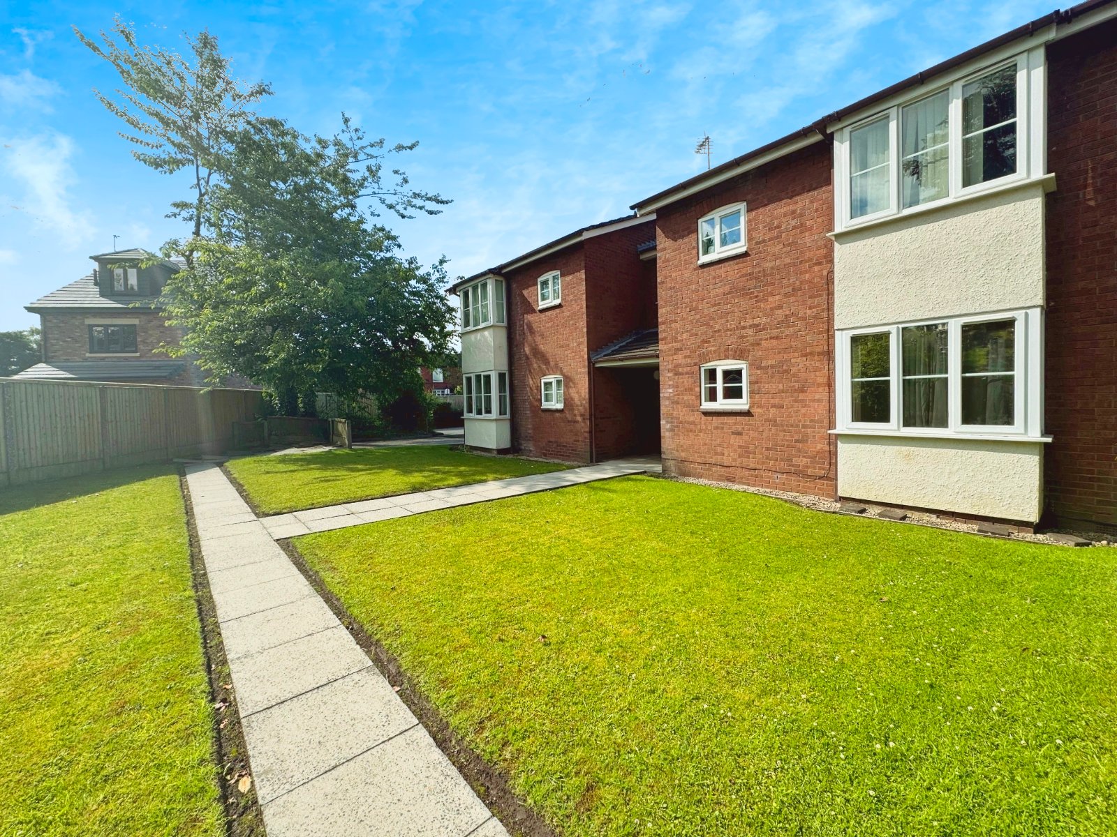 Aldford Close, Didsbury, Manchester, M20