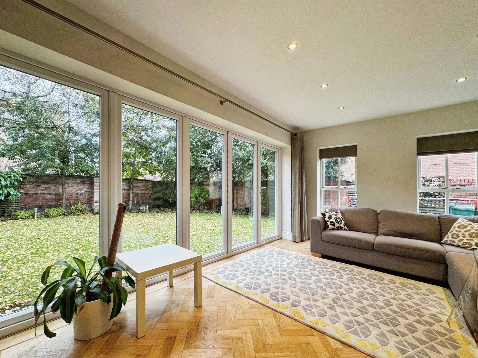 Victoria Avenue, Didsbury, Manchester, M20