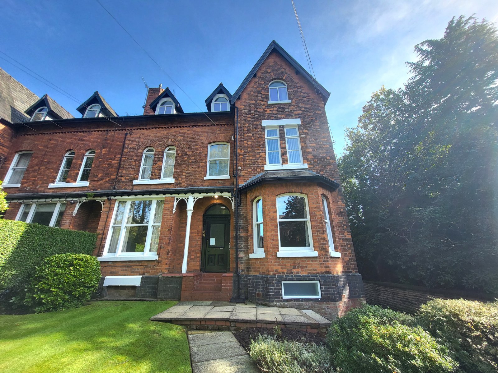 69 Heaton Moor Road, Heaton Moor, Stockport, Cheshire, SK4