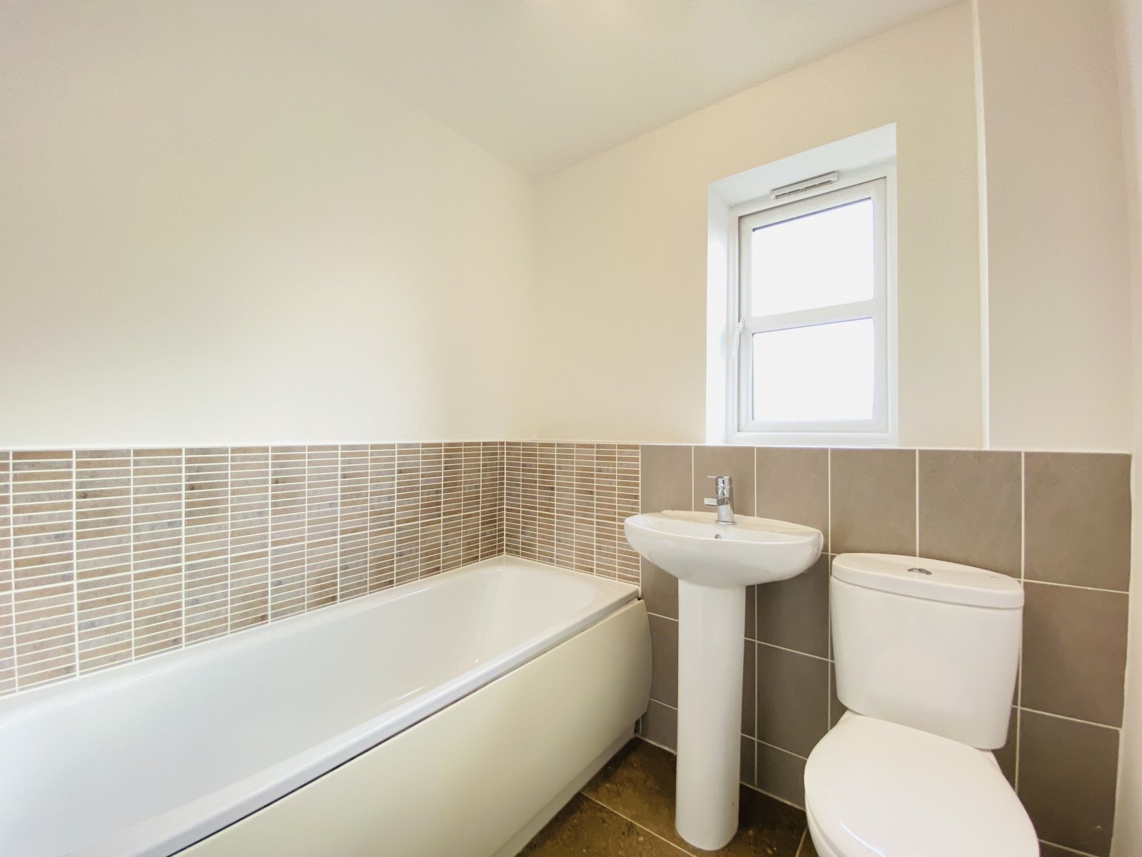 Harrow Drive, Heaton Moor, Stockport, SK4