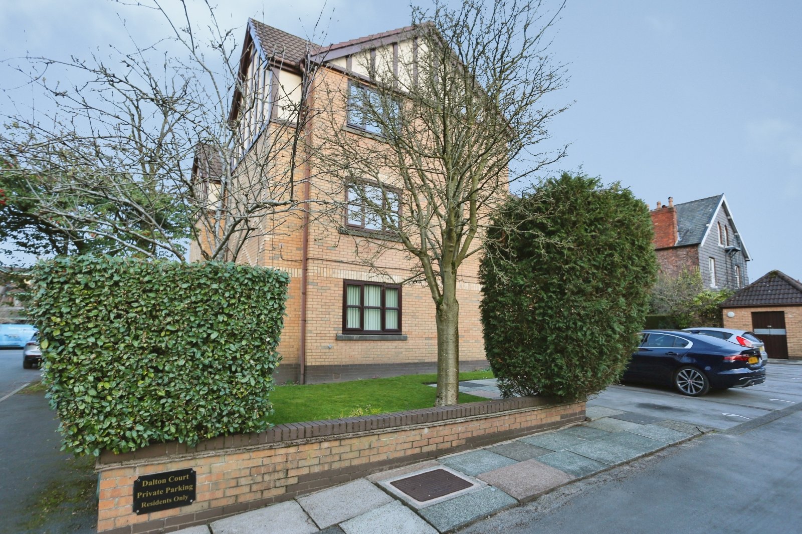Derby Road, Heaton Moor, SK4