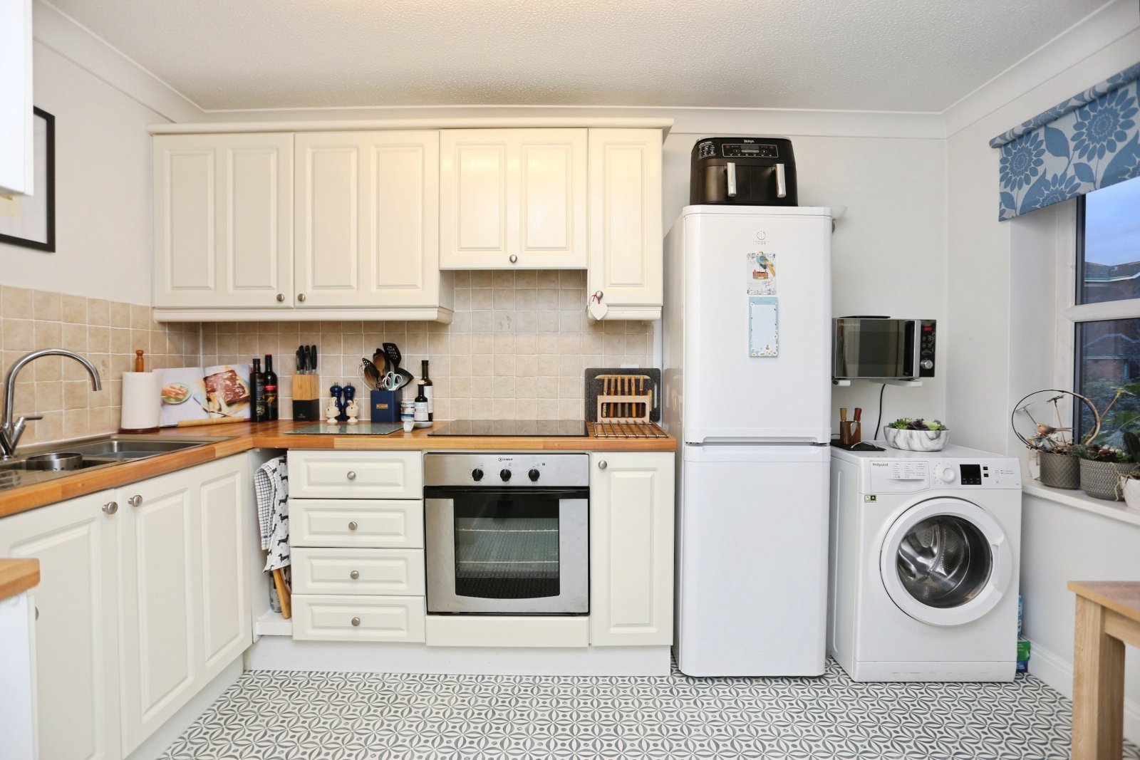 Derby Road, Heaton Moor, SK4