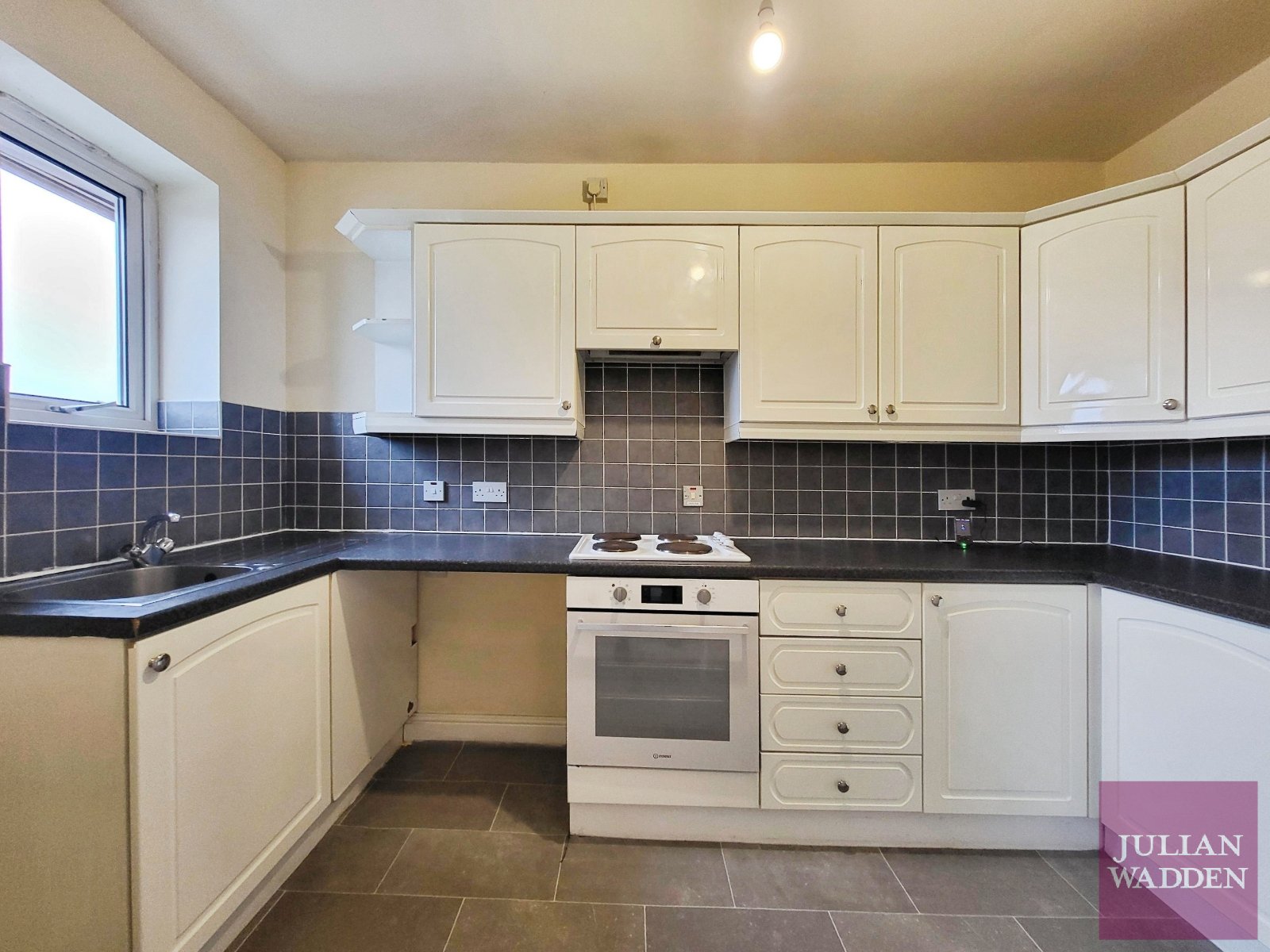 Hyde Road, Denton, Manchester, M18