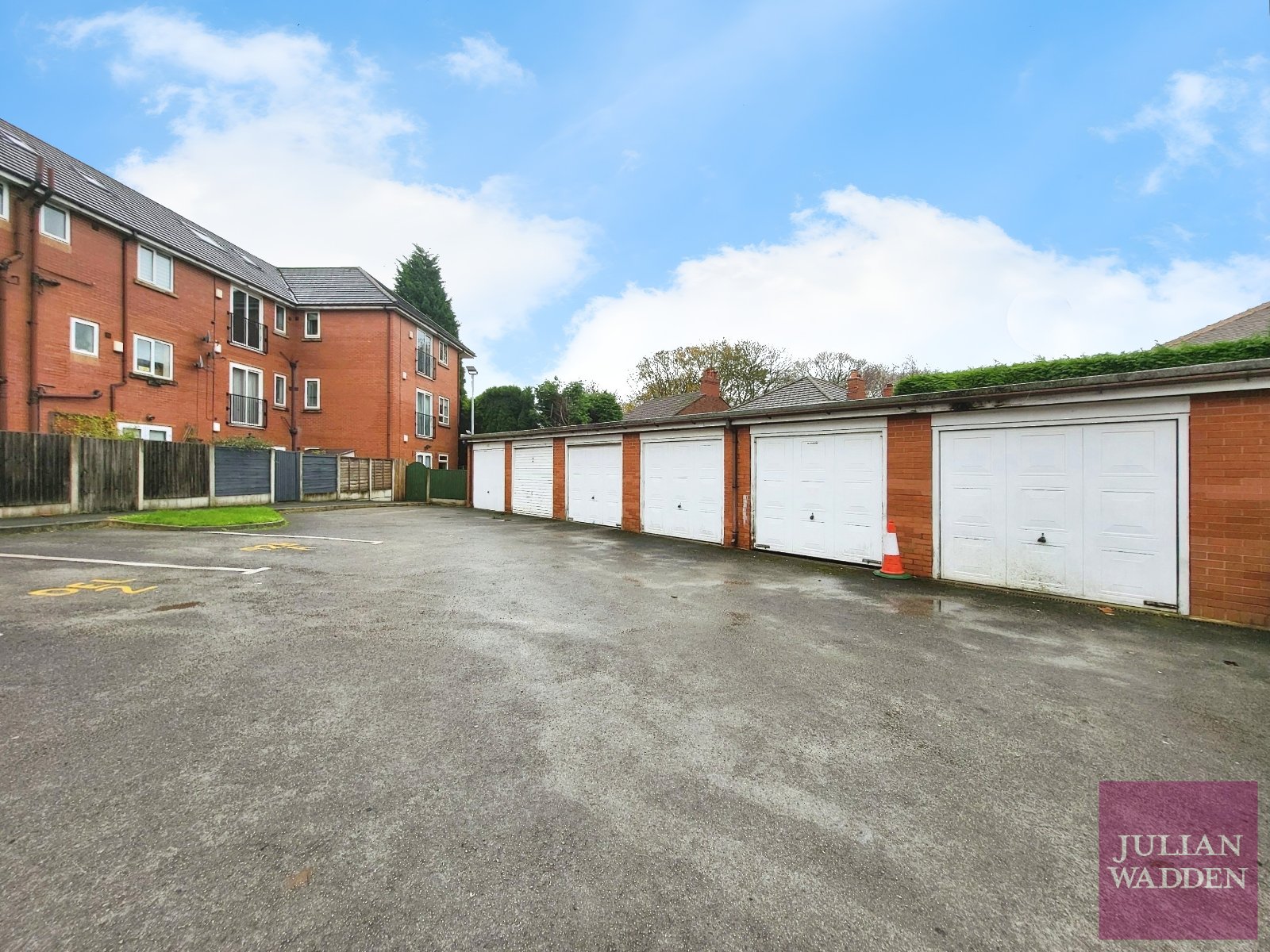 Hyde Road, Denton, Manchester, M18