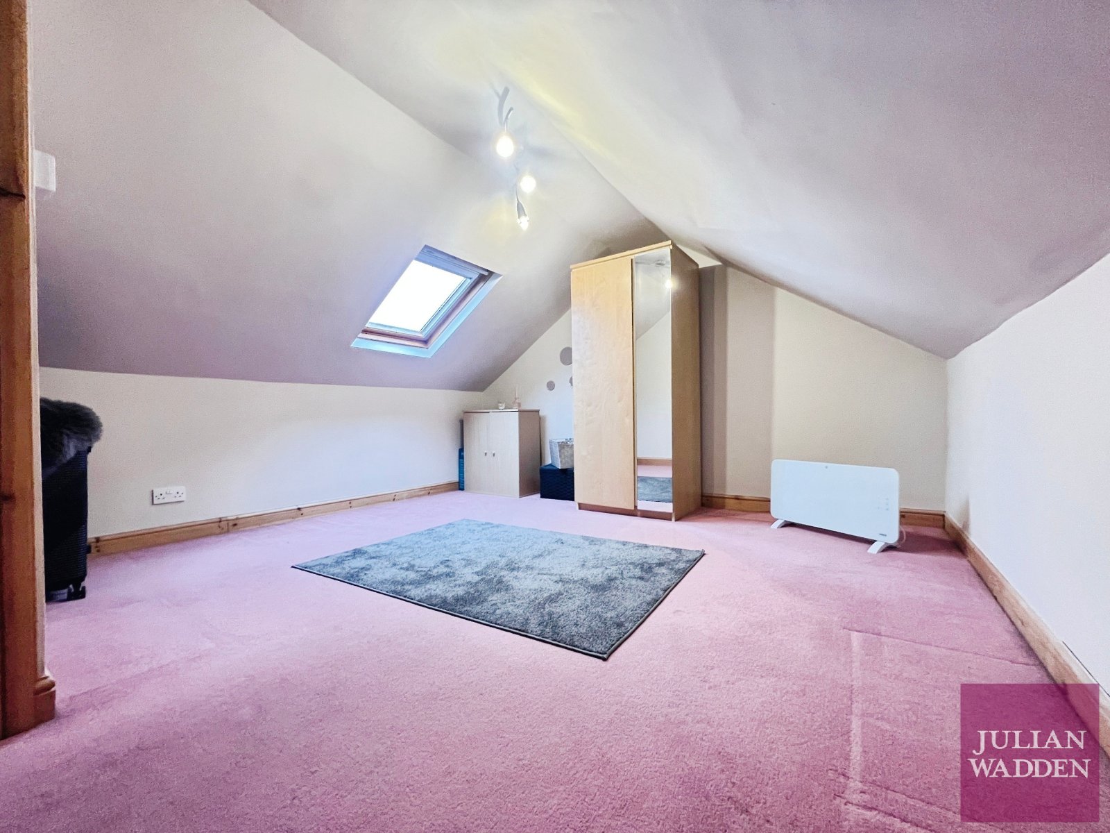 Woodstock Avenue, South Reddish, SK5