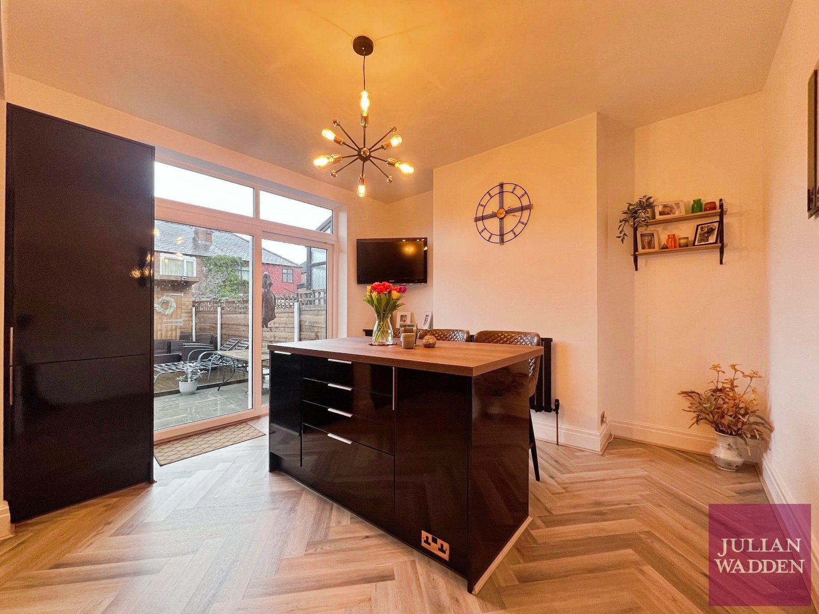 Woodstock Avenue, South Reddish, SK5