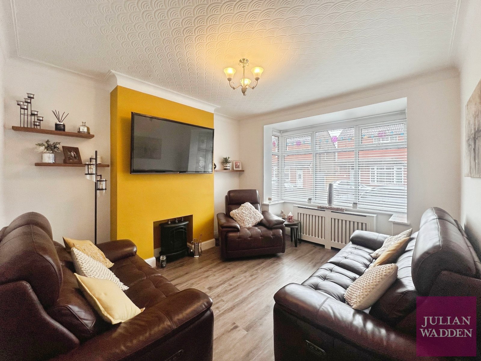 Woodstock Avenue, South Reddish, SK5