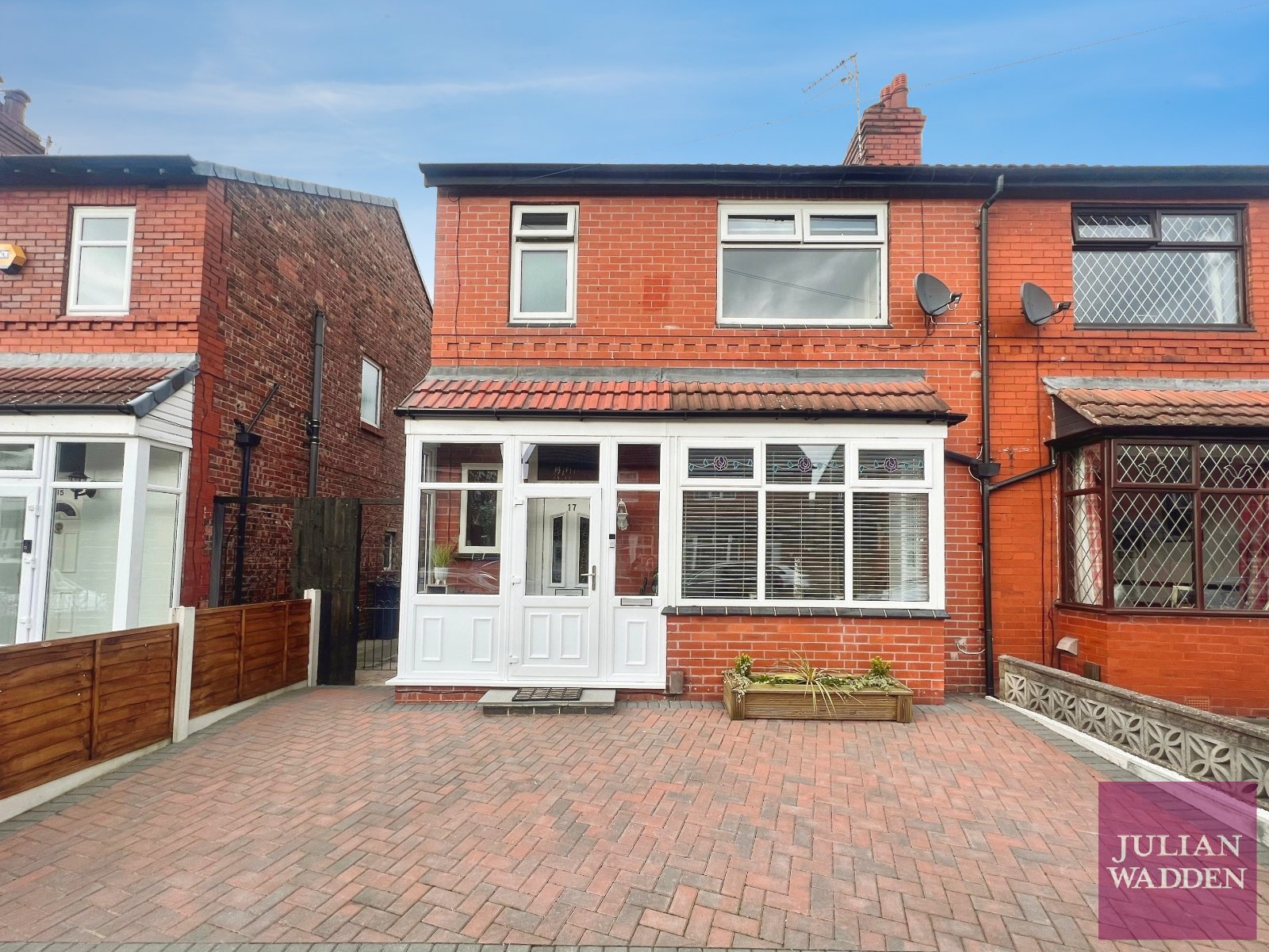 Woodstock Avenue, South Reddish, SK5