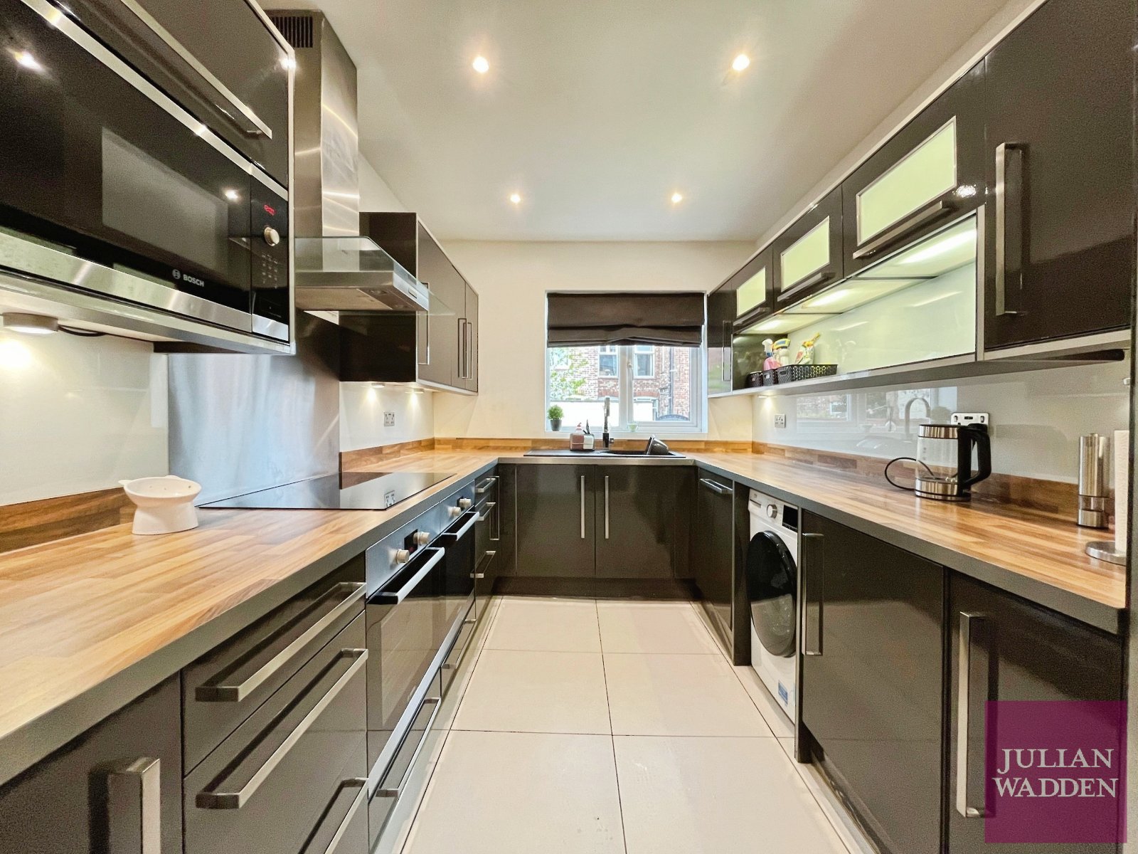 Lowfield Road, Shaw Heath, Stockport, SK3