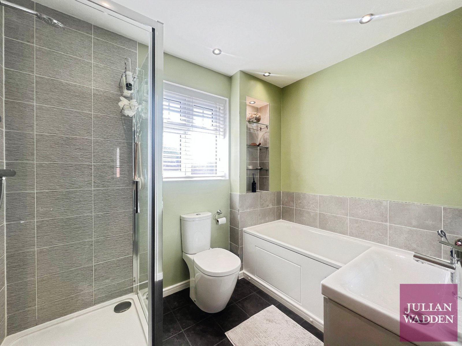Newhaven Road, Brinnington, Stockport, SK5
