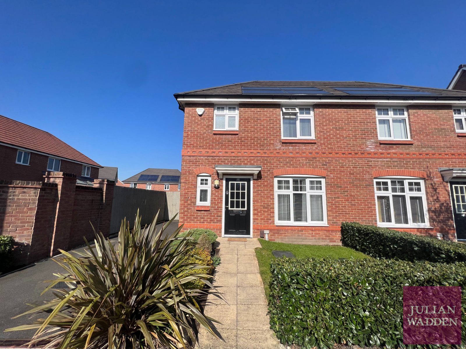 Newhaven Road, Brinnington, Stockport, SK5 - Julian Wadden