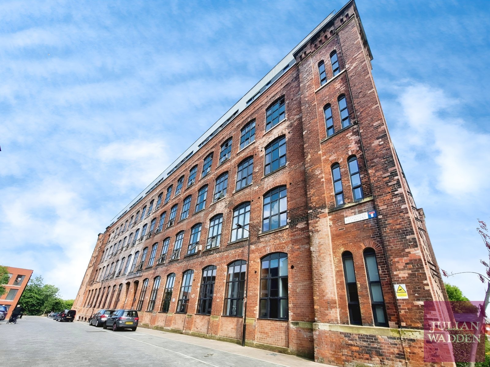 Elisabeth Gardens, Stockport, SK5 - Julian Wadden