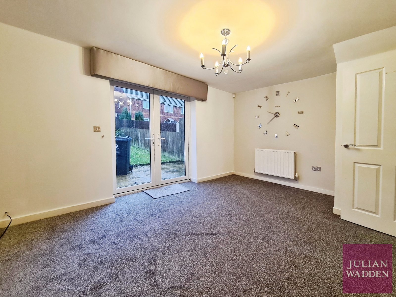 Sunnybrow Close, Oldham, OL8 - Julian Wadden