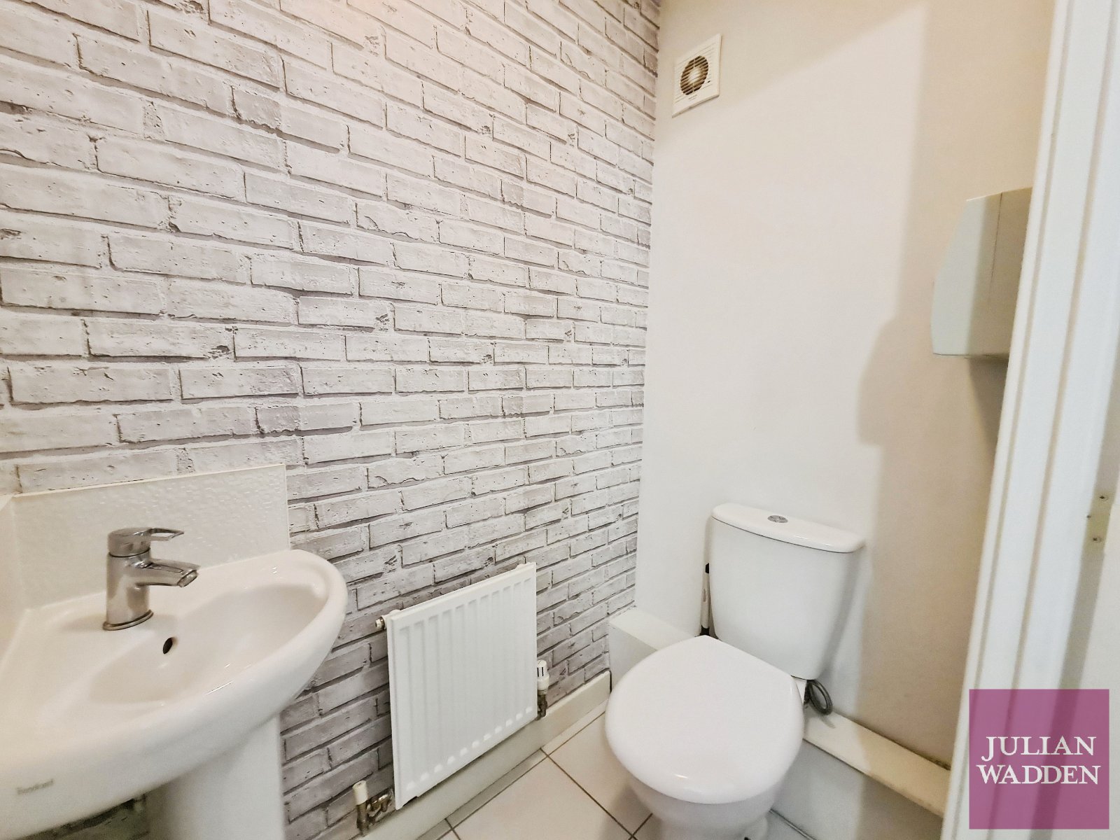 Sunnybrow Close, Oldham, OL8