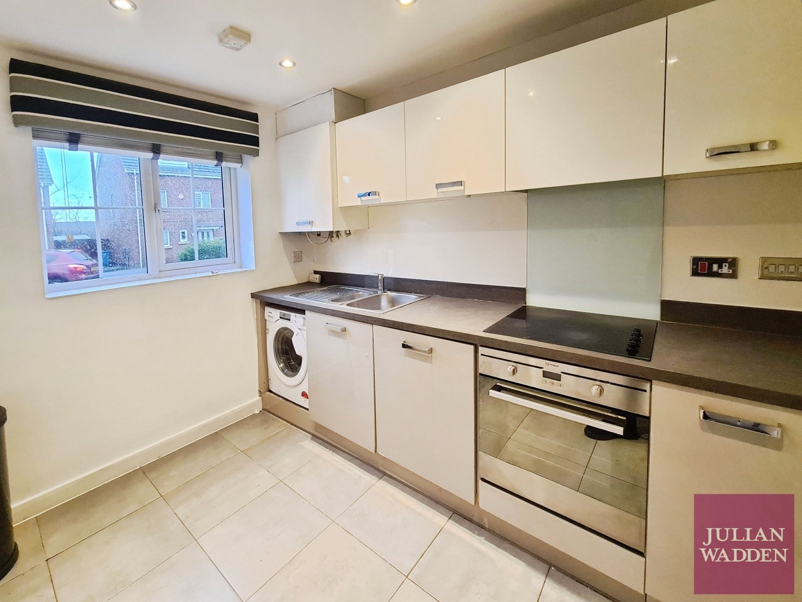Sunnybrow Close, Oldham, OL8