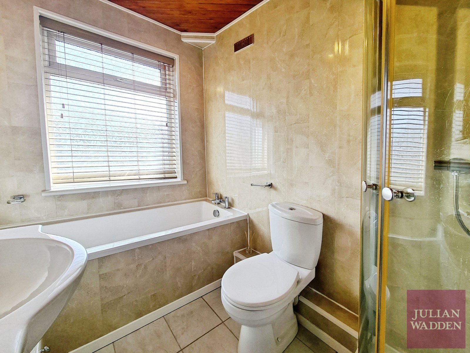 Eastwood Avenue, Droylsden, Greater Manchester, M43