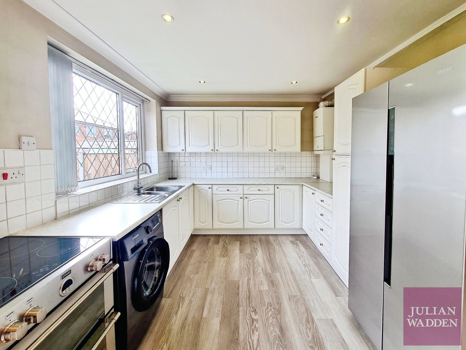 Eastwood Avenue, Droylsden, Greater Manchester, M43