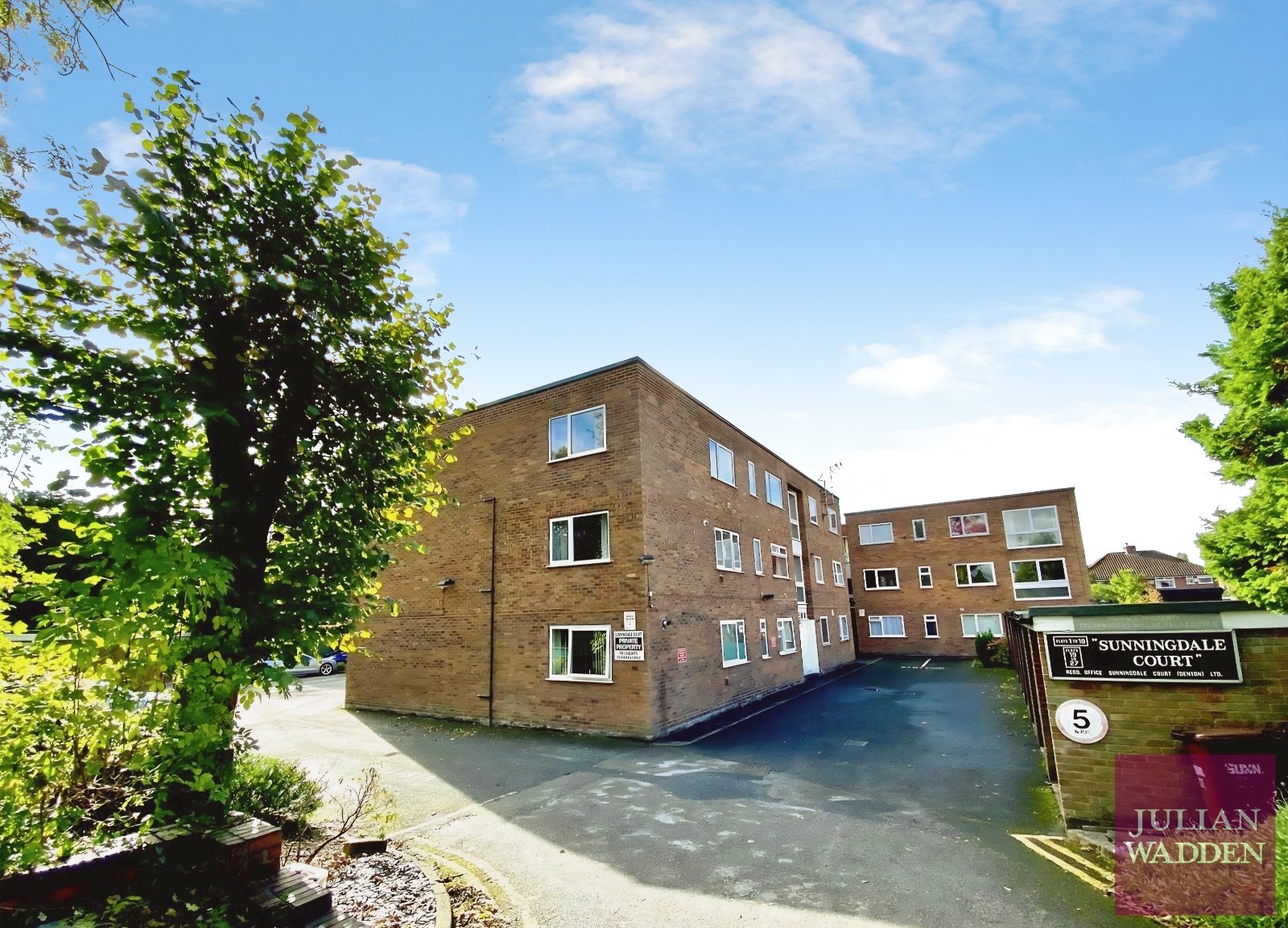 Kensington Grove, Denton, Manchester, Greater Manchester, M34 - Julian Wadden